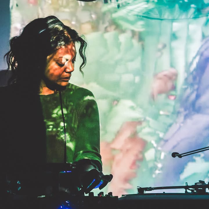 DJ Tara